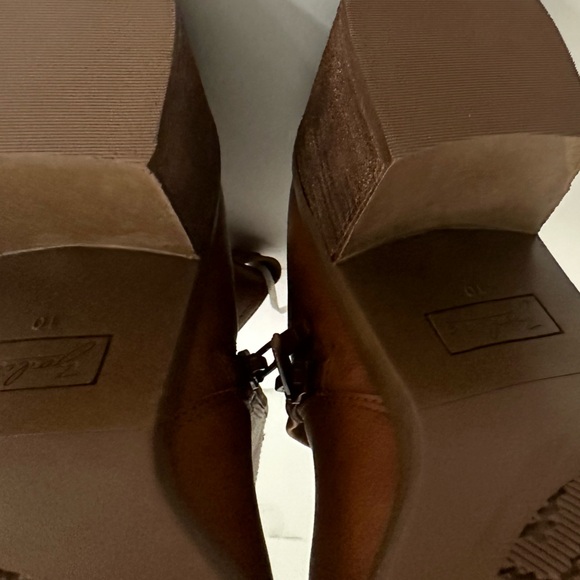 Zodiac Lovie Boot Size 10 color Cognac - Picture 11 of 12